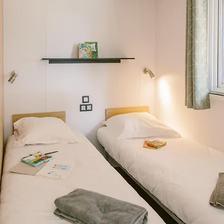 Domaine Naturiste De Riva Bella キャンプ場 Linguizzetta
