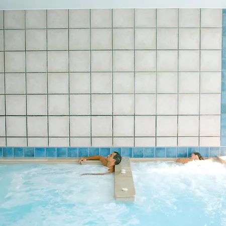 Camping Domaine Naturiste De Riva Bella